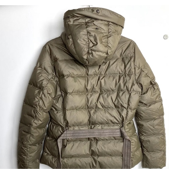 Moncler size large in tan color super cute light but warm - Picture 9 of 15